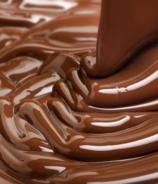 Como é produzido o chocolate?