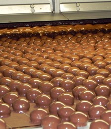 Já pensou em ter a sua própria fábrica de chocolate?
